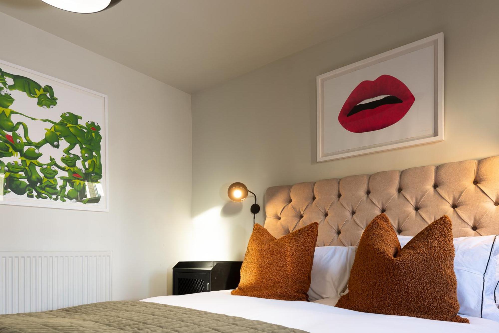 Stylish Seaside Home With King Beds And Parking Scarborough Esterno foto