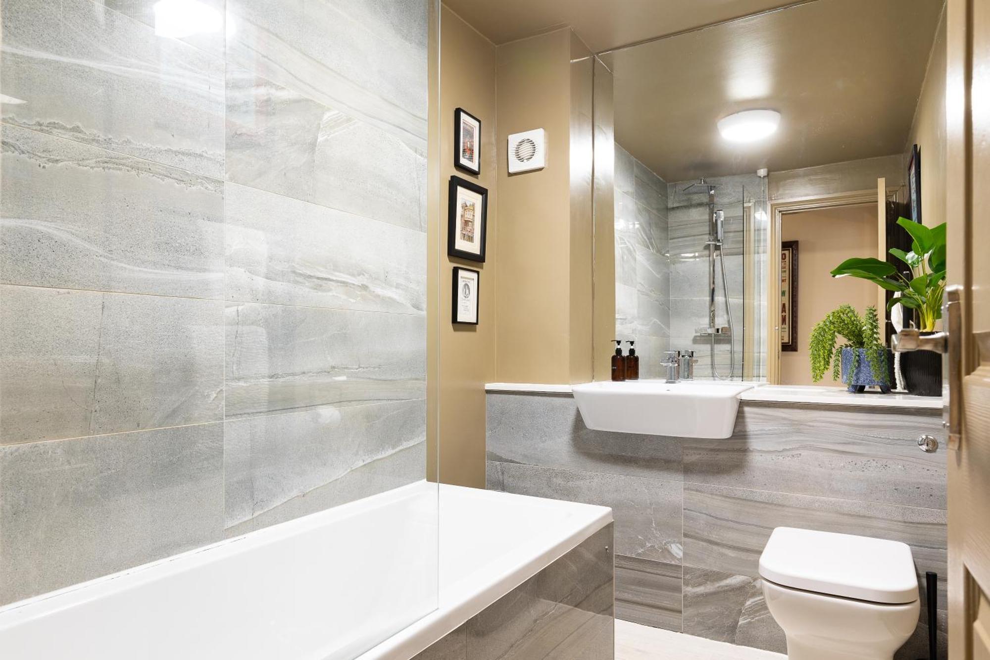Stylish Seaside Home With King Beds And Parking Scarborough Esterno foto