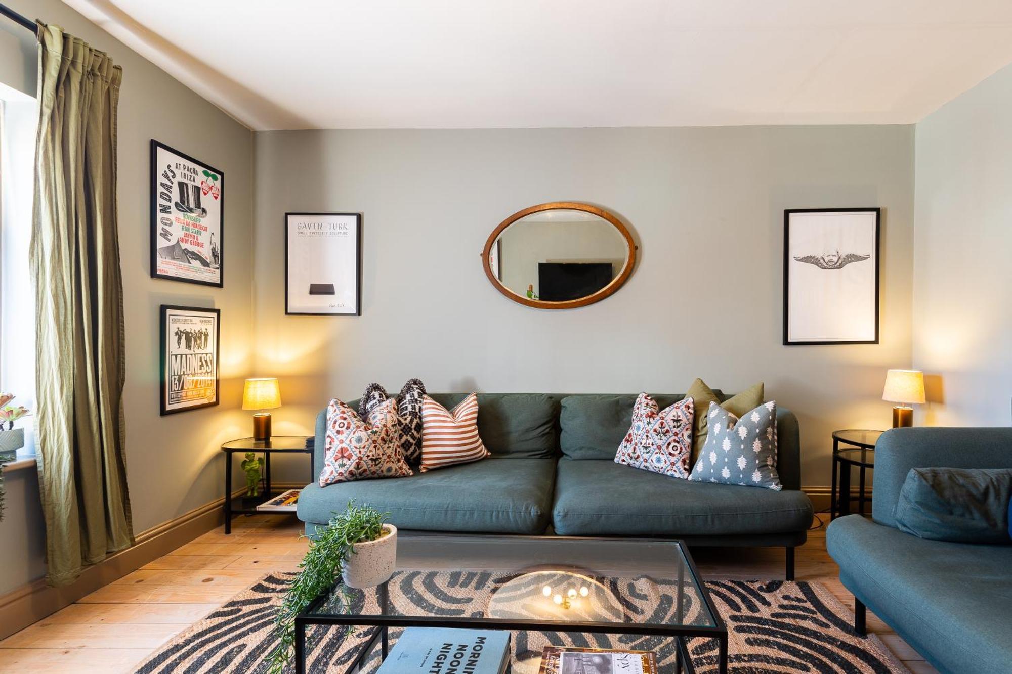 Stylish Seaside Home With King Beds And Parking Scarborough Esterno foto